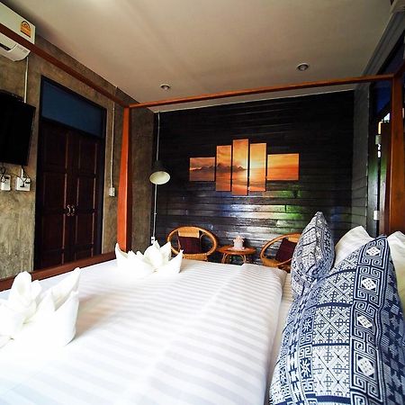 Pround Nan Cottage Экстерьер фото