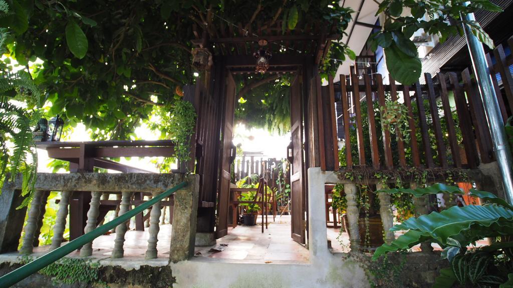 Pround Nan Cottage Экстерьер фото