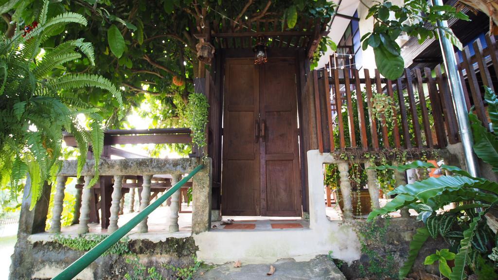 Pround Nan Cottage Экстерьер фото