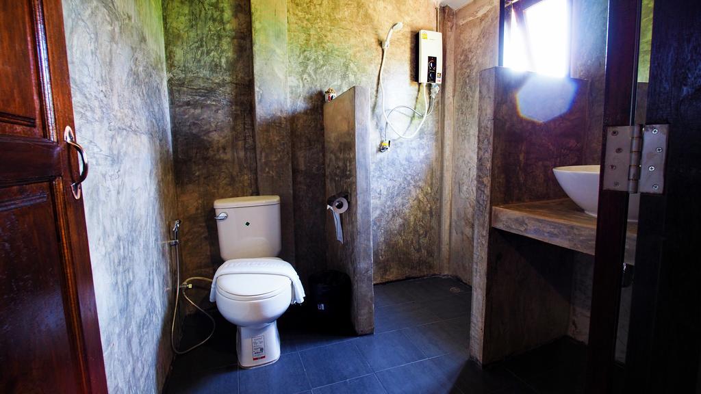 Pround Nan Cottage Экстерьер фото